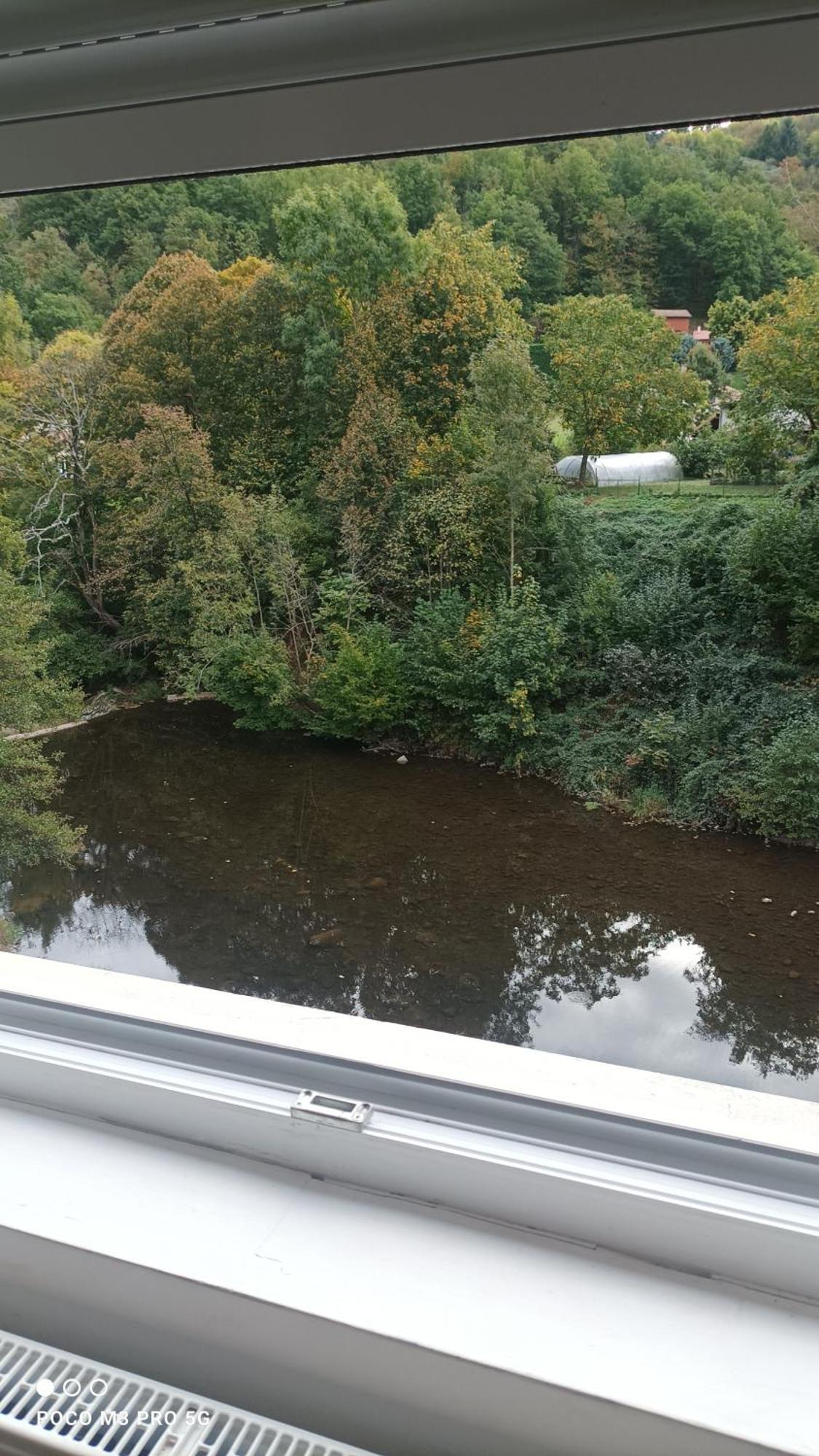 Appartamento bord de rivière Accons Esterno foto