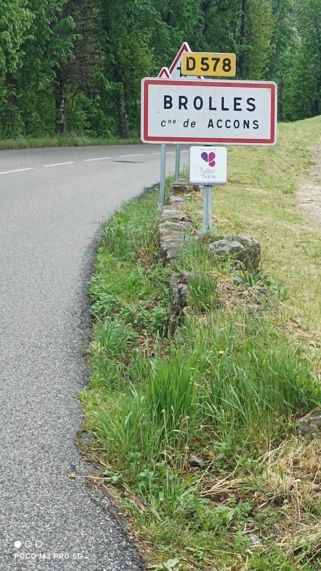 Appartamento bord de rivière Accons Esterno foto